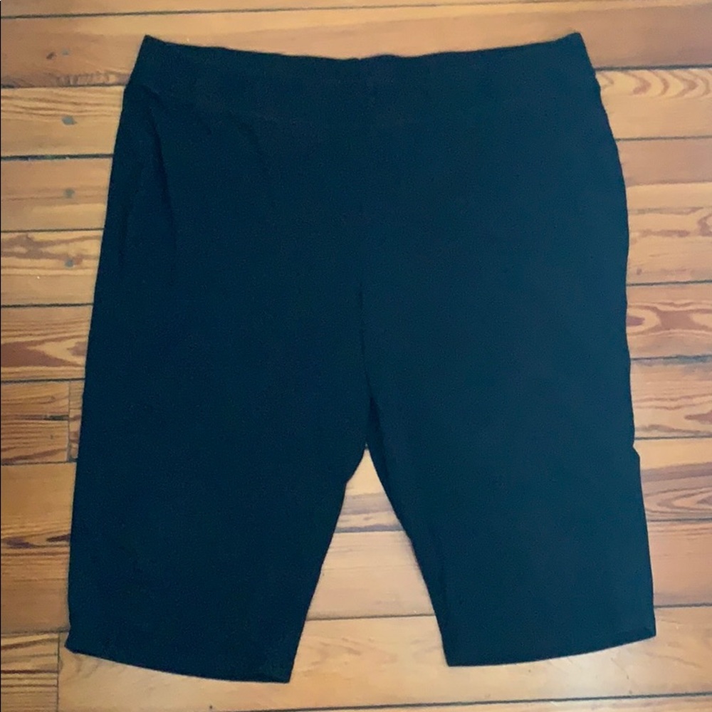 Black workout capri Size 22/24 Plus Size